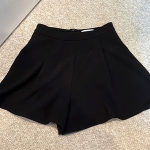 Playful high waisted shorts
